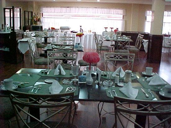 Rose Hotel Monterrey Nhà hàng bức ảnh